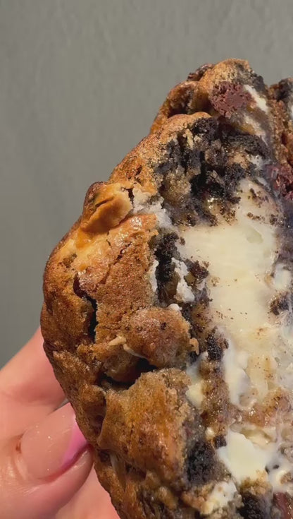 Cookies & Cream Cookie